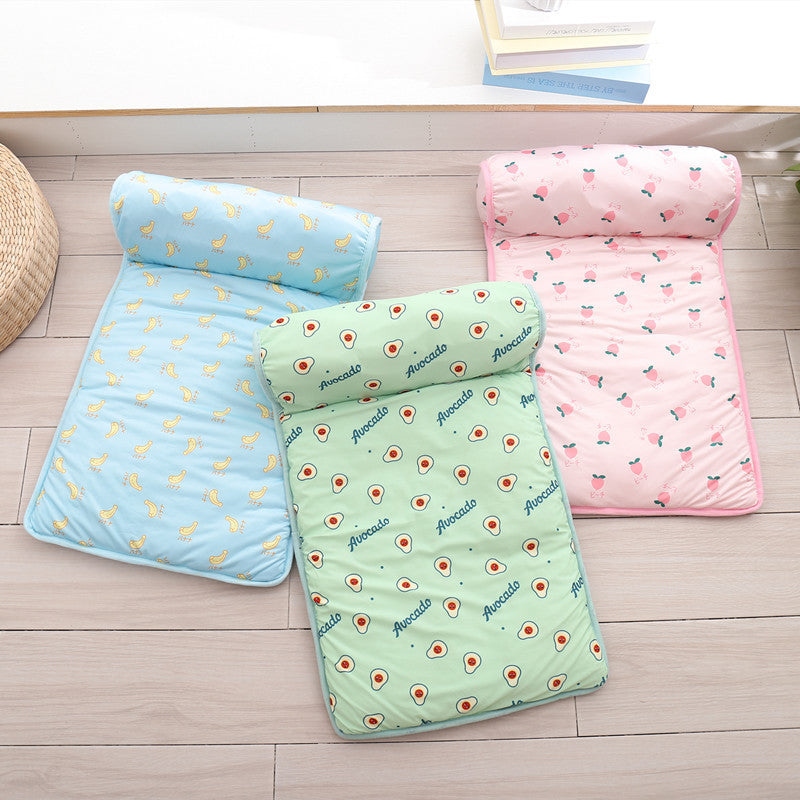 Cat dog pet ice pad summer autumn cooling heatstroke prevention sleeping mat fruit mat non-slip ice silk mat.
